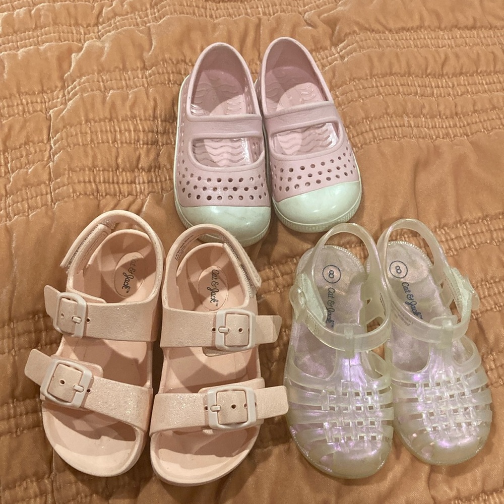 3 pairs of toddler sandals size 8